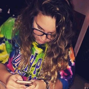 Meet your Posher, Dakota